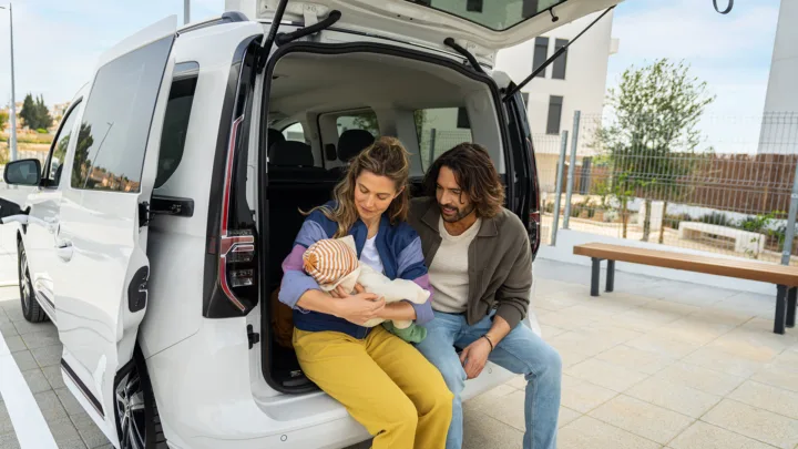 2x Volkswagen Crafter voor Bouwbedrijf van Montfort B.V.