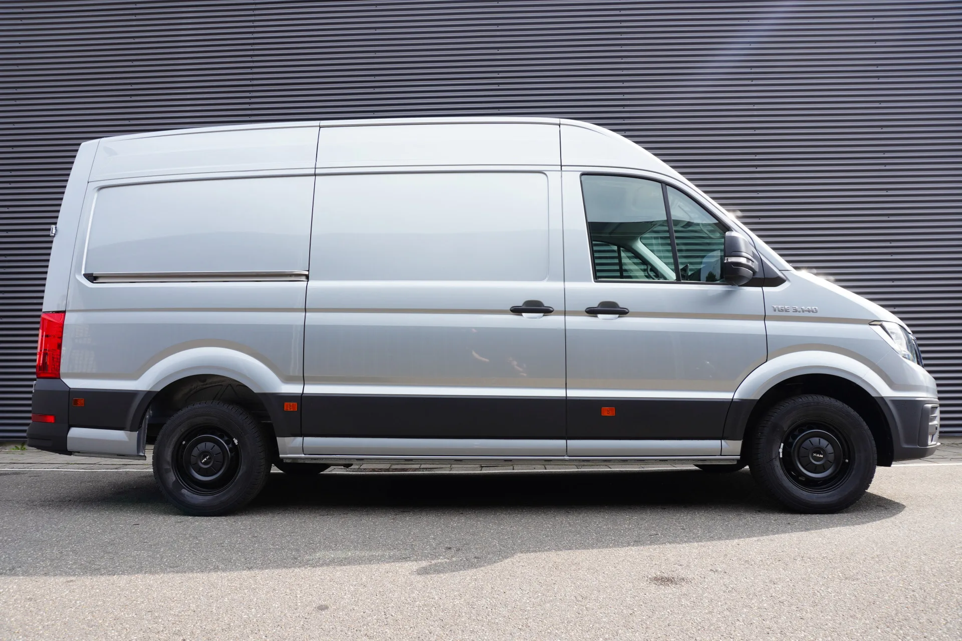 Volkswagen Transporter Dubbele Cabine voor Maron Transport