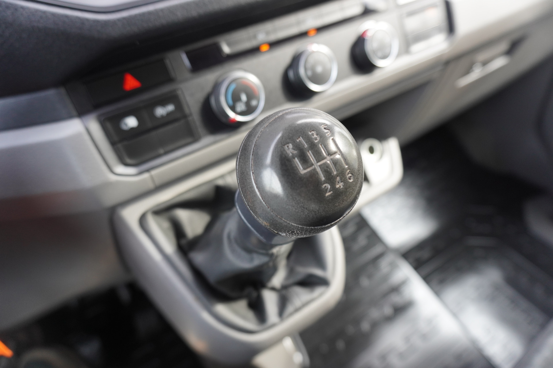 57086565 28