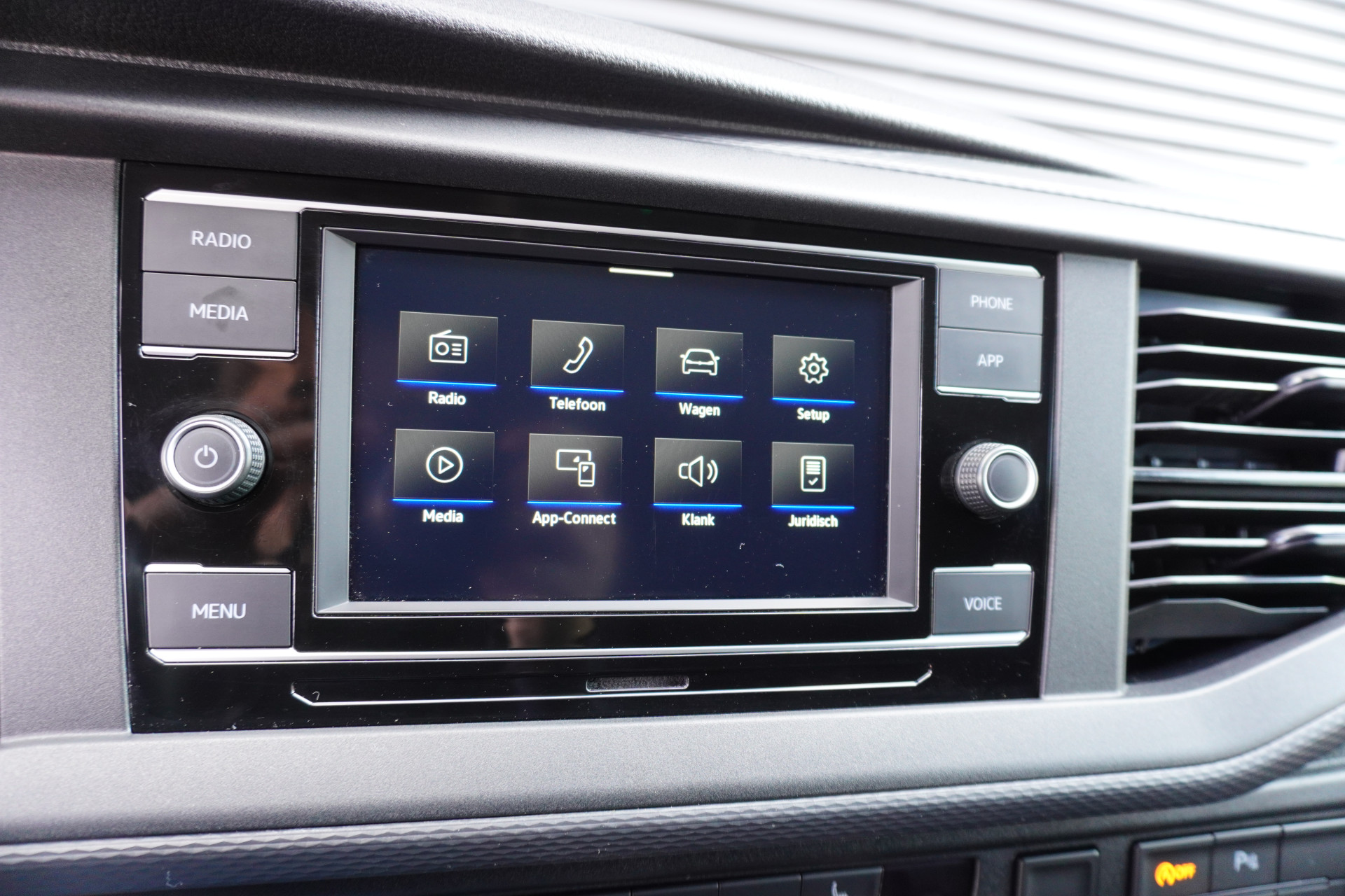 57560054 18