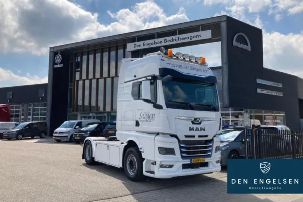 MAN TGX 18.470 4x2 voor Van der Sangen Transport Schijndel B.V.