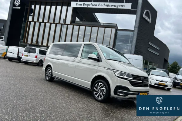 Volkswagen Transporter 6.1 L2 voor Schoonmaakbedrijf Mulders