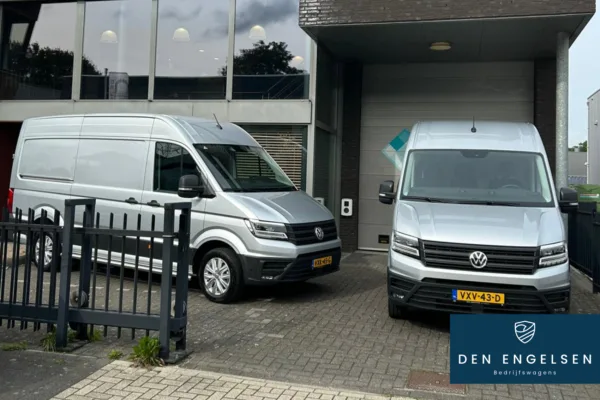 2x Volkswagen Crafter voor SPS Spaan Projekten Stoffering B.V.