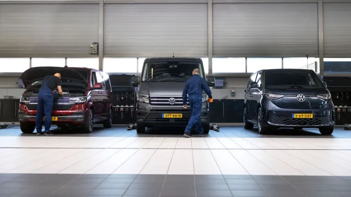 Large JPG Volkswagen Bedrijfswagens Service Plus Header 25