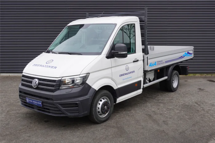 Volkswagen Crafter 180pk Dubbellucht 4x4 Oberaigner 4Motion AWD Dubbellucht Open laadbak Trekhaak Cruise control Stoelverwarming Apple Carplay